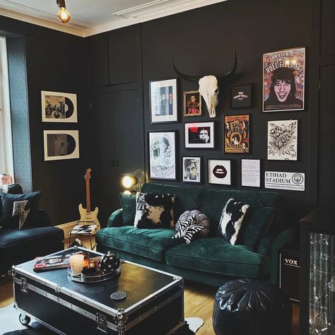 Goth Living Room, Gothic Living Room, Painting A Room, Feminine Living Room, Black Living, Room Dark, Dark Living Rooms, Brooklyn Apartment, Farm Living