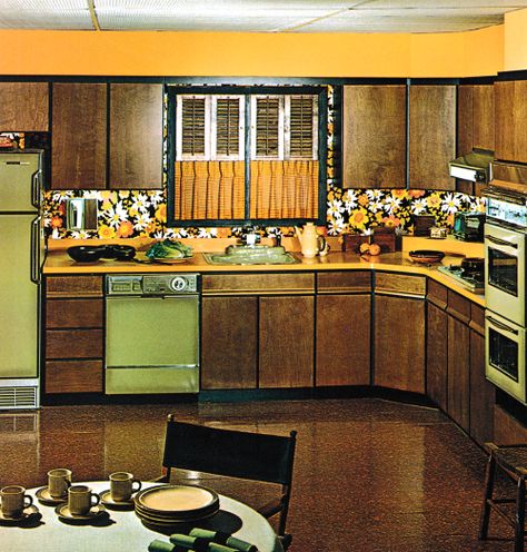 1970 Kitchen, 70s Kitchen, 1970s Kitchen, 1970s Home, Retro Interior Design, 70s Home, 70s Home Decor, Casa Vintage, Deco Retro