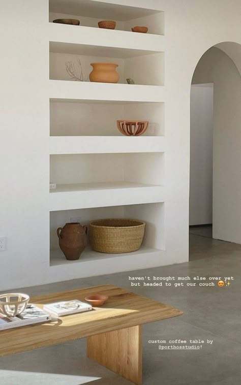 Niches Ideas, Muji House, Wall Niches, Mediterranean Interior, Home Decor Aesthetic, Home Design Inspiration, Wall Niche, Aesthetic Home Decor, Gym Room