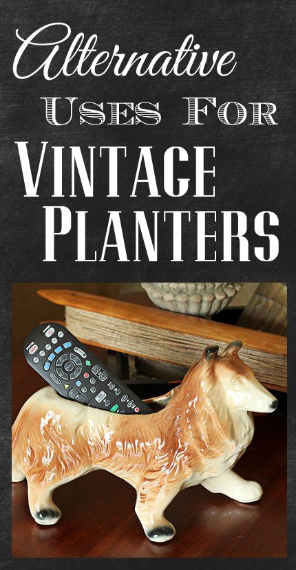 Cool Store Displays, Vintage Planter Ideas, Vintage Pottery Display, Paint Hardware, Vintage Home Decor Antiques, Thrift Store Art, Goodwill Store, Thrift Store Shopping, Thrift Store Crafts