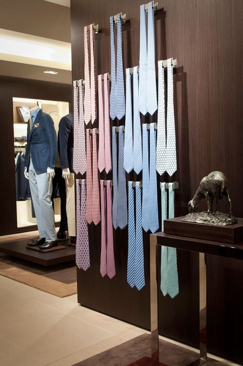 Ermenegildo Zegna store Peter Marino Sydney 08 Men Retail Store Design, High End Clothing Store, Suit Shop Design, Mens Clothing Styles Classy, Mens Clothing Store Interior Design, Mens Store Display, Zegna Store, Men's Clothing Store Design, Clothes Store Design