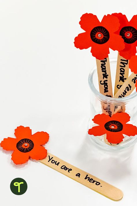 Memorial Day Poppy, Memorial Day Poppies, Veterans Day Poppy, Poppy Craft For Kids, Prompts Art, Canada Day Crafts, Remembrance Day Activities, Memorial Day Activities, Veterans Day Celebration