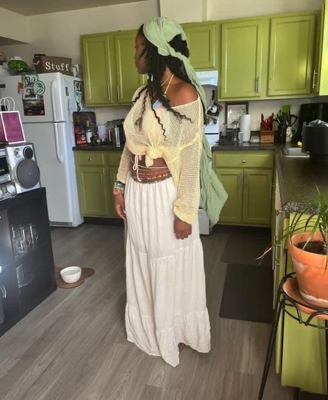 Beach Long Skirt, Long Skirt With Pockets, Spiritual Fashion, Boho Fits, Boho Inspo, Earthy Style, Earthy Outfits, Summer Boho, Skirt With Pockets