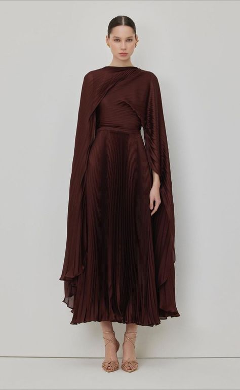 Satin Modest Dress, Soiree Dress, Elegant Dresses Classy, Modesty Fashion, Elegante Casual, Vestidos Vintage, Hijabi Fashion, Modest Fashion Outfits, Glam Dresses