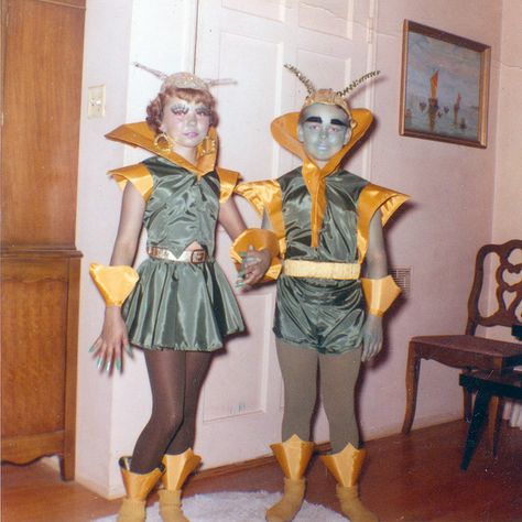 retro martian halloween costume | Recent Photos The Commons Getty Collection Galleries World Map App ... Martian Costume, Space Costumes, Vintage Halloween Photos, Halloween Memes, Alien Costume, Vintage Halloween Costume, Fantasias Halloween, Theme Halloween, Family Halloween Costumes