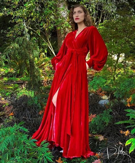 Catherine D’Lish Beverly Silk Velvet Dressing Gown Velvet Gowns, Velvet Dressing Gown, Dramatic Sleeves, Silk Sleepwear, Loungewear Luxury, Christmas Photoshoot, Sleep And Loungewear, Red Lingerie, Dressing Gown