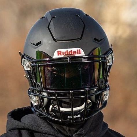 Nfl Quotes, Cool Football Helmets, Cool Football Pictures, Football Swag, Nfl Uniforms, Zed League Of Legends, Football Accessories, Football Photography, Football Uniform