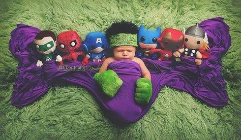 Cutest avengers inspired newborn photoshoot. Love Disney Newborn Pictures, Marvel Baby Shower, Photo Bb, Superhero Baby Shower, Superhero Nursery, Baby Superhero, Baby Boy Pictures, Baby Pic, Baby Sleep Problems