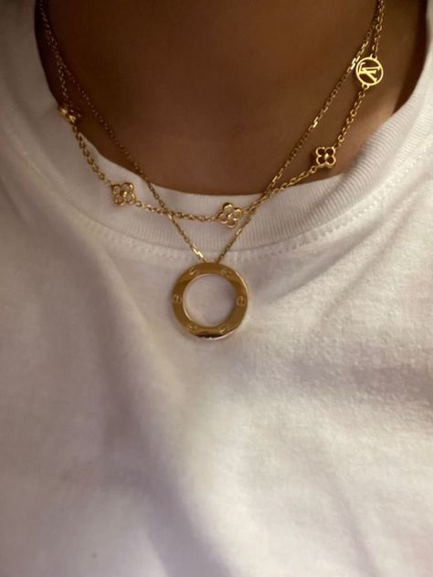 Bvlgari Jewelry Aesthetic, Cartier Necklace Aesthetic, Pearl Diamond Necklace, Cartier Necklace, Bvlgari Jewelry, Expensive Jewelry Luxury, Luxe Jewelry, Belt Jewelry, Dope Jewelry