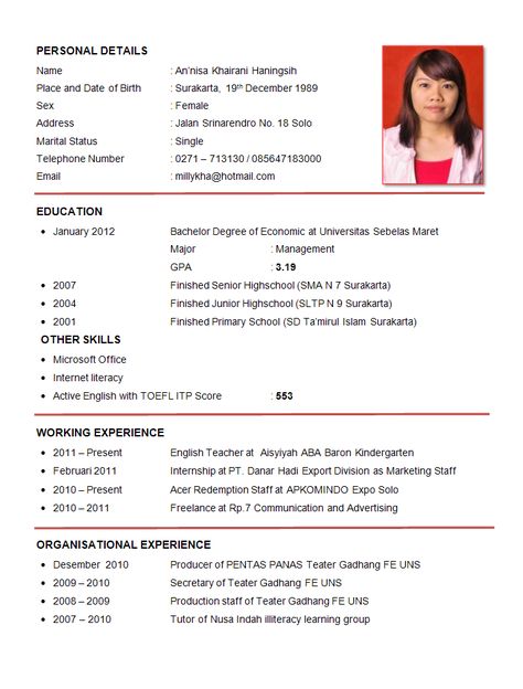 Resume Sample First Job. Do you need resume sample to help you in constructing your own resume? You need it because this is your first to create the resume. And of course this is your first job that you are trying to apply. Europass Cv, Cv Format For Job, Cv Resume Sample, Curriculum Vitae Examples, First Job Resume, Simple Resume Format, Resume Format Download, Cv Example, Job Resume Format