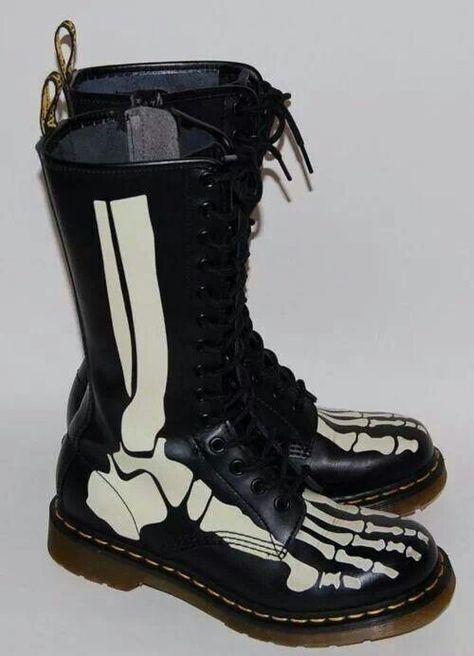 Skeleton Boots Skeleton Boots, Spades Slick, Dr Martens Store, Diy Vetement, Dr Martens Boots, New Rock, Skeletal, Crazy Shoes, Homestuck