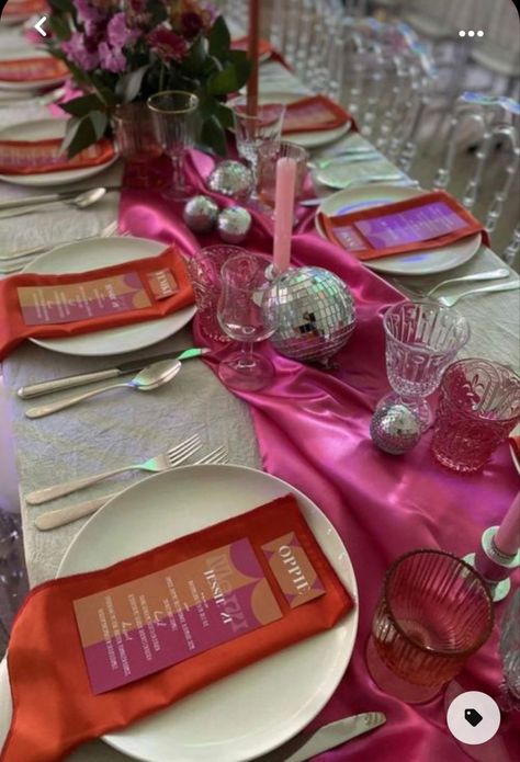 Diner Party, Disco Birthday Party, Fest Temaer, Tafel Decor, Disco Theme, Birthday Dinner Party, 18th Birthday Party, 30th Birthday Parties, Retro Wedding