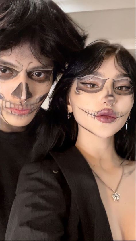 Couple Templates Rpw, Easy Halloween Costumes For Couples, Aesthetic Faces, Couple Template, Costumes For Couples, Vampire Bride, Jennie Instagram, Skeleton Makeup, Halloween Makeup Pretty