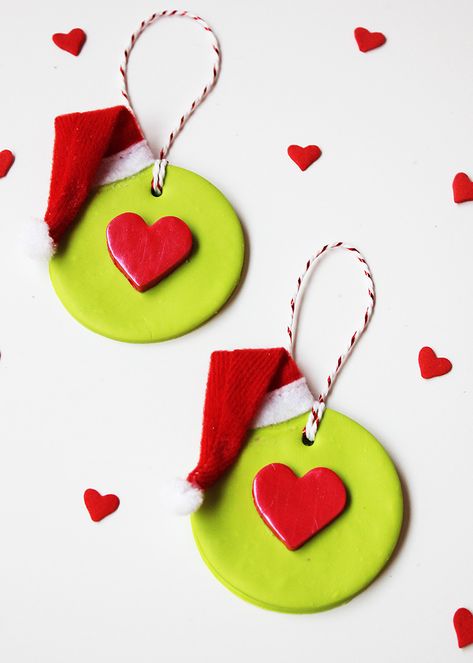 Grinch Ornament Crafts For Kids, Grinch Ornament Craft, Toddler Grinch Crafts, Diy Letter Ornaments, Grinch Arts And Crafts, Grinch Ornaments Diy Kid, Easy Grinch Crafts, Grinch Ornaments Diy How To Make, Grinch Diy Ornament