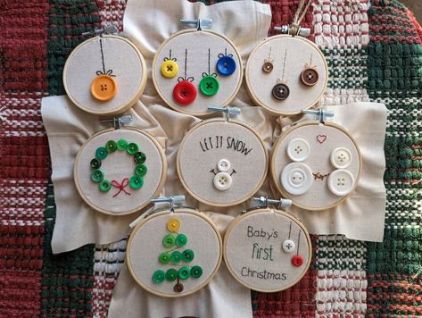 Individual Embroidered Button 3 Hoops Finished Button Embroidery Ornaments Seasonal Winter - Etsy Embroidery Ring Crafts, Bead Embroidery Ornament, Button Crafts To Sell, Christmas Button Art, Button Ornaments Diy, Handmade Ornaments Christmas, Embroidery Hoop Ornaments, Christmas Button Crafts, Hoop Ornaments