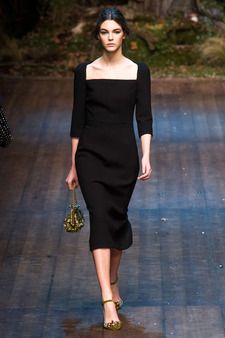 classic, square neckline, and lbd that looks like a suit - Dolce and Gabbana Fall 2014 RTW Looks Black, Vestidos Vintage, 가을 패션, Fall 2014, Enchanted Forest, Dolce & Gabbana, Black Dresses, Milan Fashion Week, Look Fashion