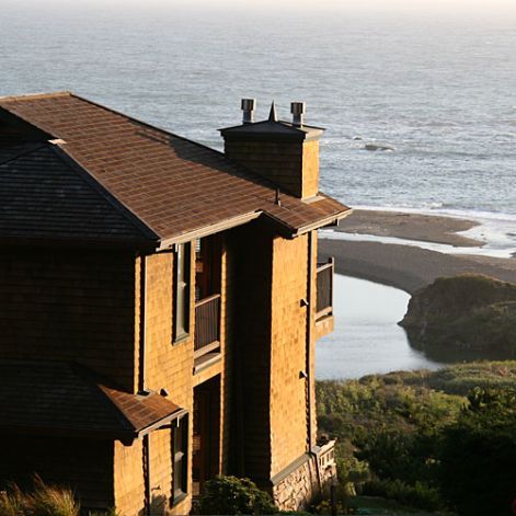 Elk Cove Inn & Spa, Mendocino County  The main house, a dainty Victorian, sits on the bluff, but check into one of the Arts and Crafts-style spa suites, and you can enjoy the sea breezes from your balcony. Oceanfront cottages boast cathedral ceilings and picture windows. Enjoy massages at the inn’s day spa, complete with an aromatherapy steam shower and sauna; an afternoon bar serves complimentary wine and make-your-own cocktails.  Read more: Ultimate California Highway 1 road trip   … Hotel Sunset, Oceanfront Cottage, Mendocino Coast, Gorgeous Scenery, Unique Beds, California Coast, Maine House, Most Beautiful Places, Northern California