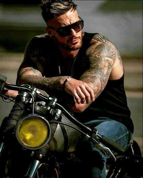 Men On Motorcycles, Motorcycle Photoshoot, Motorcycle Shoot, Motorcycle Photo Shoot, Biker Photography, Hot Biker Guys, Biker Guys, Biker Photoshoot, Motorcycle Photography