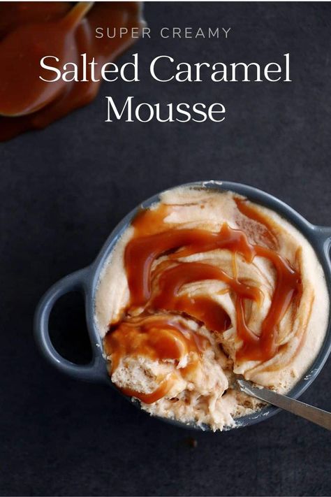 Moose Dessert, Salted Caramel Mousse, Mousse Cake Filling, Salted Caramel Desserts, Moose Recipes, Caramel Dessert, Caramel Dessert Recipes, Caramel Mousse, Cake Filling Recipes