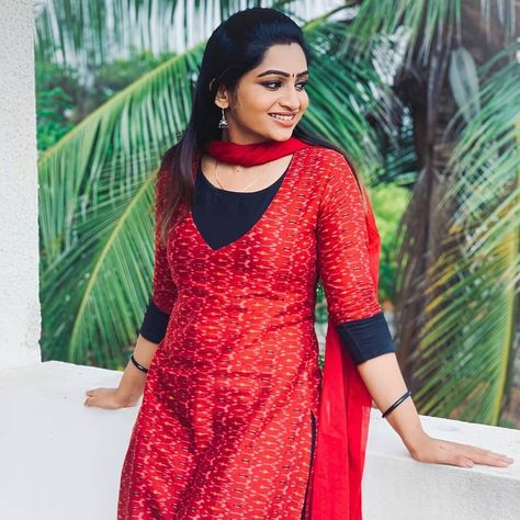 Nakshatra Nagesh, Nakshathra Nagesh, Salwar Neck Designs, Stylish Kurtis Design, Churidar Neck Designs, New Kurti Designs, Churidar Designs, Simple Kurta Designs, Designer Kurti Patterns