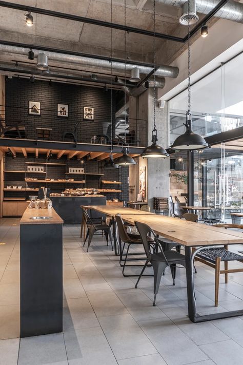 Industrial Coffee Shop, Industrial Cafe, Gallery Cafe, Industrial Style Home, Industrial Restaurant, Coffee Shop Interior Design, Warehouse Design, Coffee Room, Food Experience