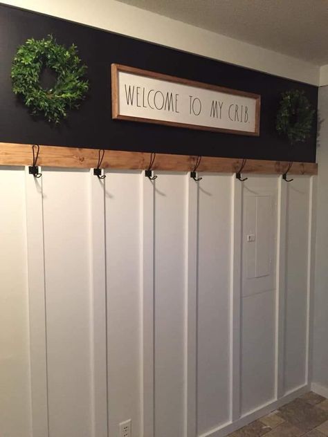 Mudroom Decor, Board And Batten Wall, Mudroom Design, Home Entrance Decor, Home Diy Decor, Home Diy Projects, Entrance Decor, Updating House, House Entrance