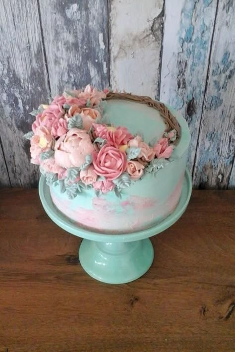 Buttercream flowers  for Grandma by Daria Buttercream Flower Cake, Buttercream Flowers, Gorgeous Cakes, Floral Cake, Fancy Cakes, Buttercream Cake, Cake Creations, Pretty Cakes, Creative Cakes