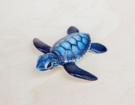 Sea Turtle Facts, Turtle Facts, Sea Turtle Pictures, Clay Turtle, Sea Turtle Tattoo, Turtle Tattoo Designs, Baby Sea Turtles, Turtle Sea, Baby Sea Turtle