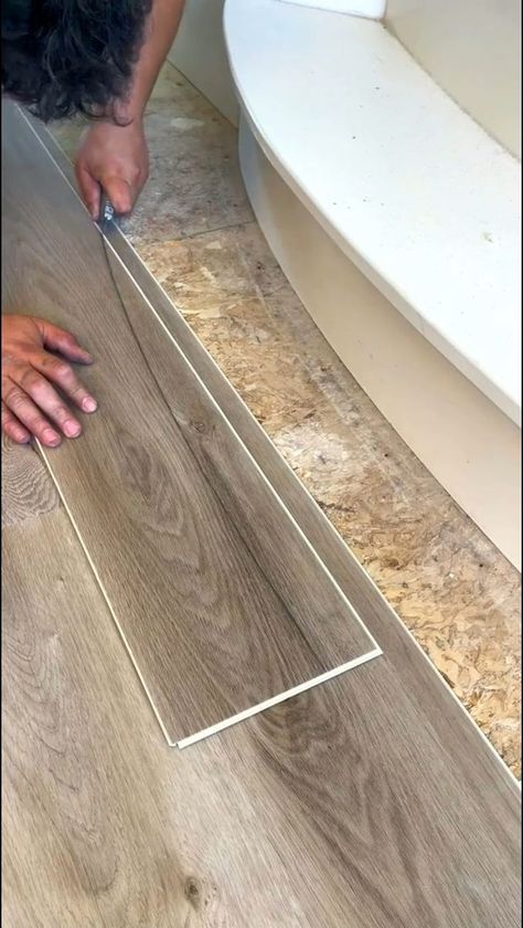 Floor Architecture, Home Floors, Laminate Flooring Diy, Flooring Diy, Architecture Renovation, Work Hack, Interior Construction, Bathroom Redesign, Carpet Home