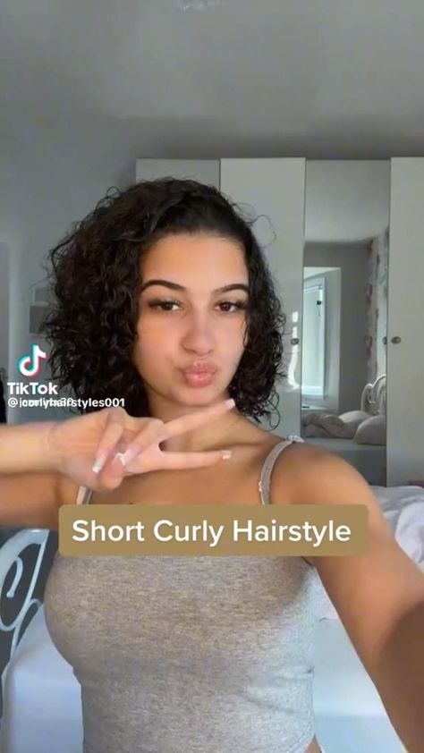 Short Curly Hairstyles Y2k, Easy Hairdos For Short Curly Hair, Hair Styles For Short Curly Hair, Hair Styles Quick, Short Curly Hair Updo, Hairstyles Sleek, Protective Styles For Natural Hair Short, Gel Curly Hair, Quick Curly Hairstyles