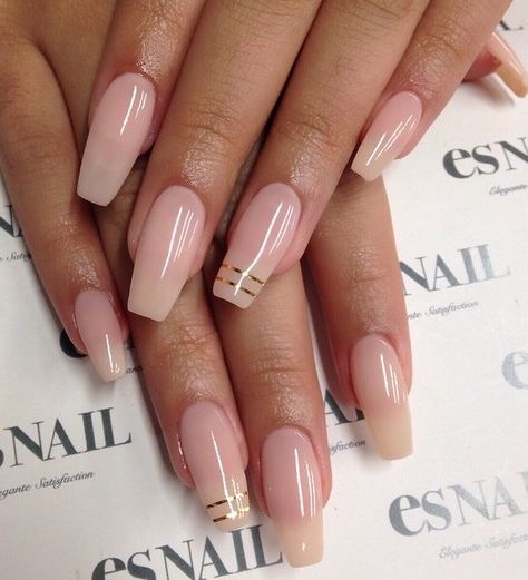 Natural coffin nails Smink Inspiration, Latest Nail Art, Coffin Nails Designs, Nail Arts, Manicure E Pedicure, Gorgeous Nails, Love Nails, Holiday Nails, Acrylic Nail Designs