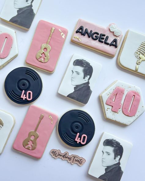 🎙️Angela’s 40th Birthday Elvis cookies 🎸 #elvis#elviscookies#elvisbirthday#40#40thbirthday#cookies#birthdaycookies#lasvegascookies#cookiesofig#lasvegas Elvis Cookies, Elvis Birthday, Icing Cookies, Birthday Cookies, Royal Icing Cookies, Royal Icing, 40th Birthday, 3rd Birthday, Las Vegas