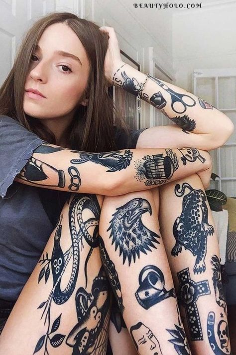 Tattoo Pierna Hombre, Tattoo Pierna, Mujeres Tattoo, Girl Thigh Tattoos, Hip Thigh Tattoos, Tattoo Old School, Tattoed Women, Inspiration Tattoos, Leg Tattoos Women