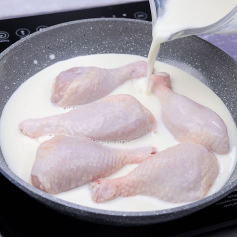 Chicken And Milk Recipes, Milk Chicken Recipes, Chicken In Milk, Yummy Food Recipes, Milk Chicken, Milk Jar, Staining Cabinets, Dinner Chicken, Chicken Meat