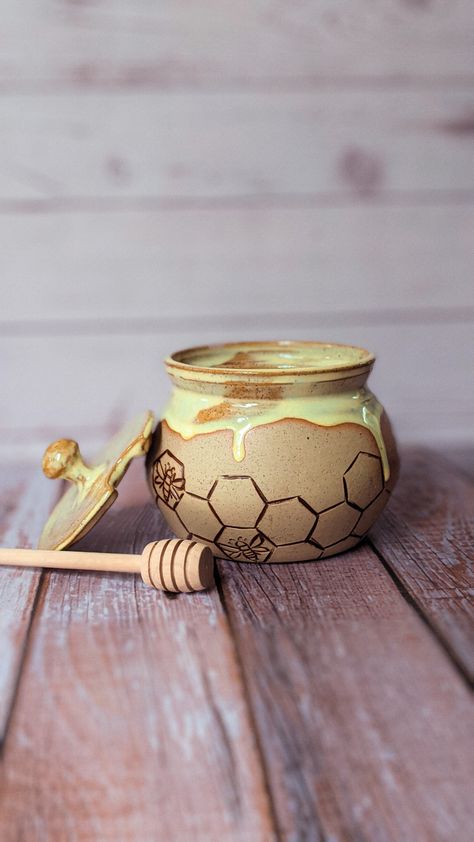 Honey Jar Pottery, Honey Pot Pottery, Pottery Bee, Lidded Pottery, Pottery Honey Pot, Ceramic Honey Pot, Honey Container, Clay Monsters, Pottery Jar