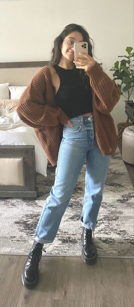 Outfit Ideas Straight Leg Jeans, Retro Mom Jeans Outfit, Fits With Straight Leg Jeans, Straight Jeans And Doc Martens, Mom Jean Autumn Outfit, Cardigan Doc Martens Outfit, Jeans And Docs Outfit Winter, Docs With Jeans Outfit, Mom Jeans And Doc Martens Outfit