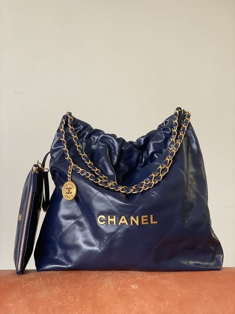 CHANEL 22 bag Exclusive original Montebello calf "dark blue"! Gold buckle, size medium: 35x35x8x42cm. Chanel 22 Bag, Chanel 22, Chanel Paris, Blue Bags, Fun Bags, Blue Gold, Luggage Bags, Chanel Bag, Luxury Bags