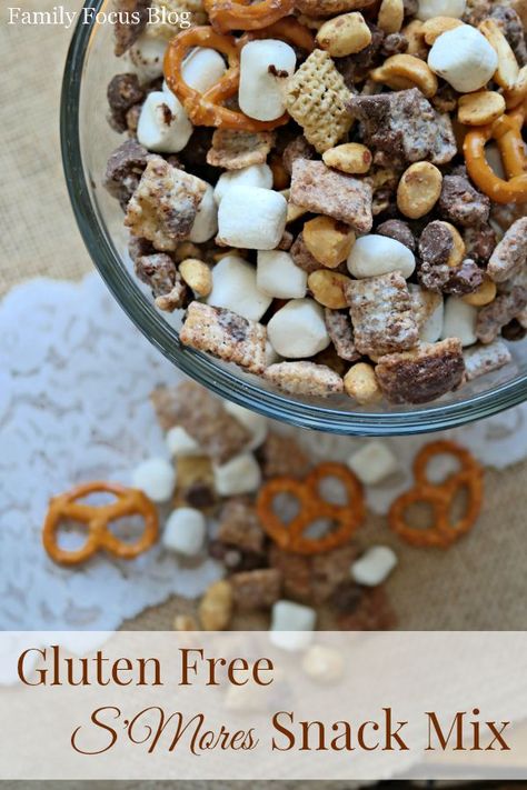 Party Snacks Gluten Free, Gluten Free Snack Mix Recipes, Gluten Free Snack Mix, Gluten Free Camping, Gluten Free Smores, Smores Snacks, Gluten Free Chex, Snacks Gluten Free, Gluten Free Party