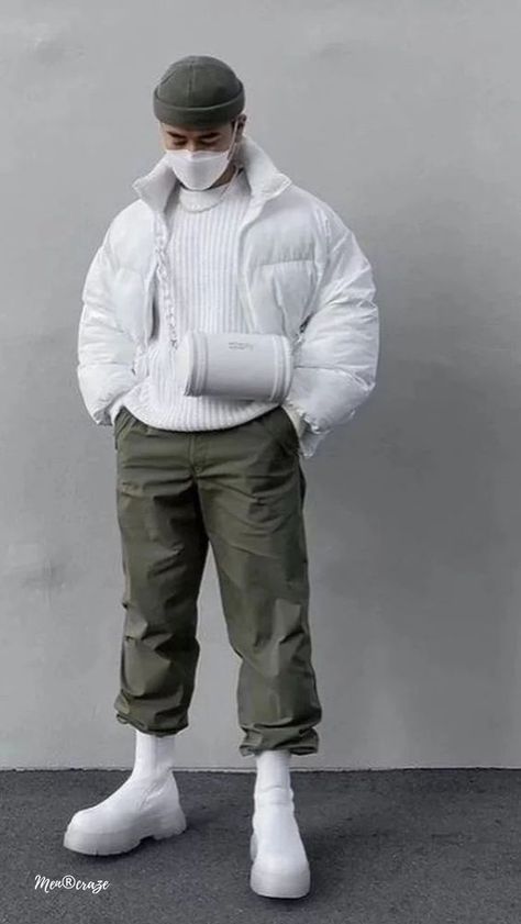 White Jacket Street Style, Mens Fashion Cargo Pants Outfit, Outfits With White Shoes Men, Mens White Puffer Jacket Outfit, Puffer Pants Men, Men’s White Jacket Outfit, Puffer Jacket With Cargo Pants, All White Streetwear Outfit Men, All White Winter Outfit Men