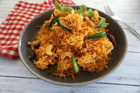 Crisp Fried Noodle | Mee Krob - Lion Brand Rice: Jasmine Rice Australia Mee Krob, Fried Noodle, Rice Noodle Salad, Crispy Noodles, Sweet And Sour Sauces, Tamarind Sauce, Laos Food, Lime Leaves, Massaman Curry