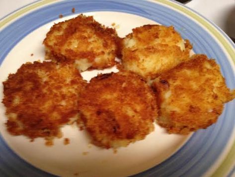 Easy Cod Fish Cakes Recipe Cod Fish Cakes Recipe, Fish Cake Recipe, Cod Fish Cakes, Quick Easy Salad, Cod Cakes, Cod Fish Recipes, Fish Cakes Recipe, Seafood Entrees, Fish Cakes