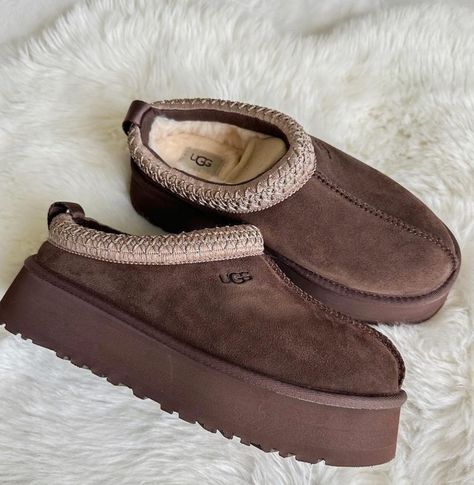 Ugg Tazz Slippers, Kobe 6 Protro, Tazz Slipper, Tazz Slippers, Cute Uggs, Kobe 6, Ugg Tazz, Pretty Sneakers, Shoes Heels Classy