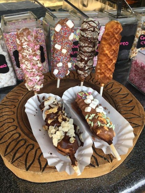 Waffle On A Stick Food Truck, Waffles On A Stick Recipe, Waffle On Stick, Sweets Food Truck, Waffle Sticks Ideas, Food Truck Drinks, Waffle On A Stick Ideas, Waffle Truck Ideas, Food Truck Ideas Recipes