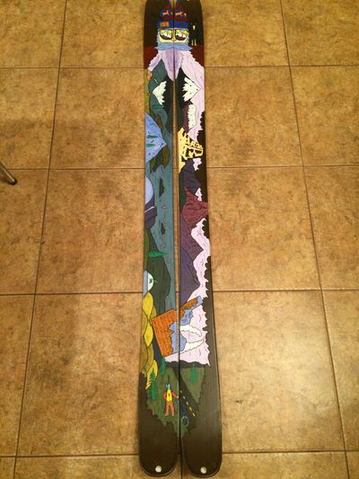 Painted Snowboard Diy, Ski Painting Ideas, Chalet Vibes, Ski Designs, Ski Painting, Chalet Ideas, Downhill Skis, Shot Ski, Ski Chair