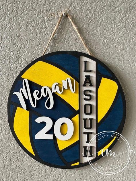 Volleyball Locker Signs, Sports Banquet Decorations, Volleyball Locker Decorations, Volleyball Decorations, Volleyball Decor, Volleyball Room, Volleyball Signs, Volleyball Banquet, Volleyball Crafts