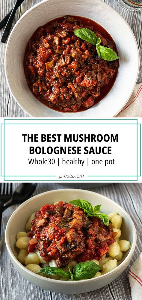 Mushroom Bolognese Sauce is insanely hearty and packed with rich flavors. It's sure to satisfy vegans, vegetarians, and anyone else who loves mushrooms! #mushrooms #bolognese #vegetarianbolognese #vegetarianrecipes #whole30 #whole30recipes #whole30dinner #dinnerrecipes Mushroom Bolognese Sauce, Whole 30 Vegetarian, Vegetarian Bolognese, Food Recipes Vegetarian, Mushroom Bolognese, Homemade Bolognese Sauce, Bolognese Sauce Recipe, Vegan Bolognese, Whole30 Dinners