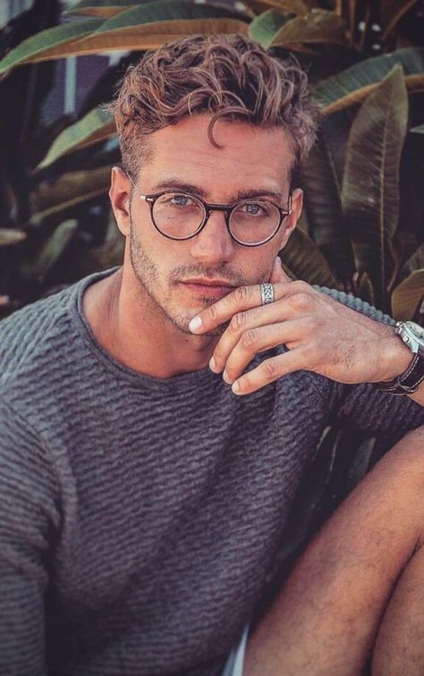 Men’s Hairstyles - Aesthetic Hairstyles - Trendy Haircuts - Hairstyle Inspirations Celebrity Male Hairstyles, Short Men’s Haircut For Curly Hair, Men’s Short Hairstyles Curly, Men’s Wavy Hairstyles Short, Men’s Hair Curly Top, Men’s Hair System Styles, Men’s Hairstyles Curly Hair, Wavy Male Hairstyles, Men’s Hair Curly