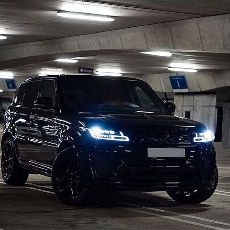 2,783 Likes, 13 Comments - Rangerovers (@rangeroverss) on Instagram: “Blend in with the shadows ⚫️👀 .  #rangeroverworld #rangeroversociety #rangeroverusa…” Range Rover Sport Black, Black Range Rover, Best Car Accessories, Dream Cars Range Rovers, Range Rover Black, Luxury Cars Range Rover, Trucks Lifted Diesel, Black Range, Range Rover Velar