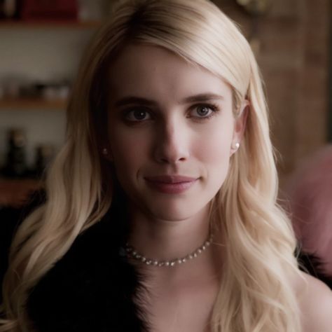 Emma Roberts Pfp, Icon Y2k, 2000s Icons, Chanel Oberlin, Aesthetic 2000s, Chanel #1, Queen Aesthetic, Girls Series, Scream Queens