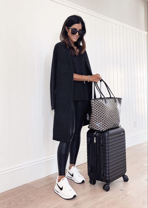 Stylin By Aylin, Cute Airport Outfit, Airport Chic, Chic Travel Outfit, Testosterone Boosting Foods, Plane Outfit, Comfortable Travel Outfit, Airport Travel Outfits, Travel Attire